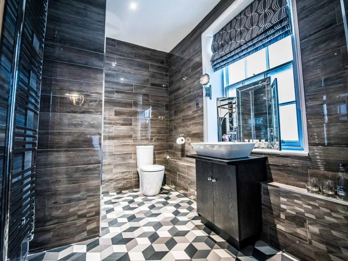 Hotel The Royal Standard Ely Esterno foto